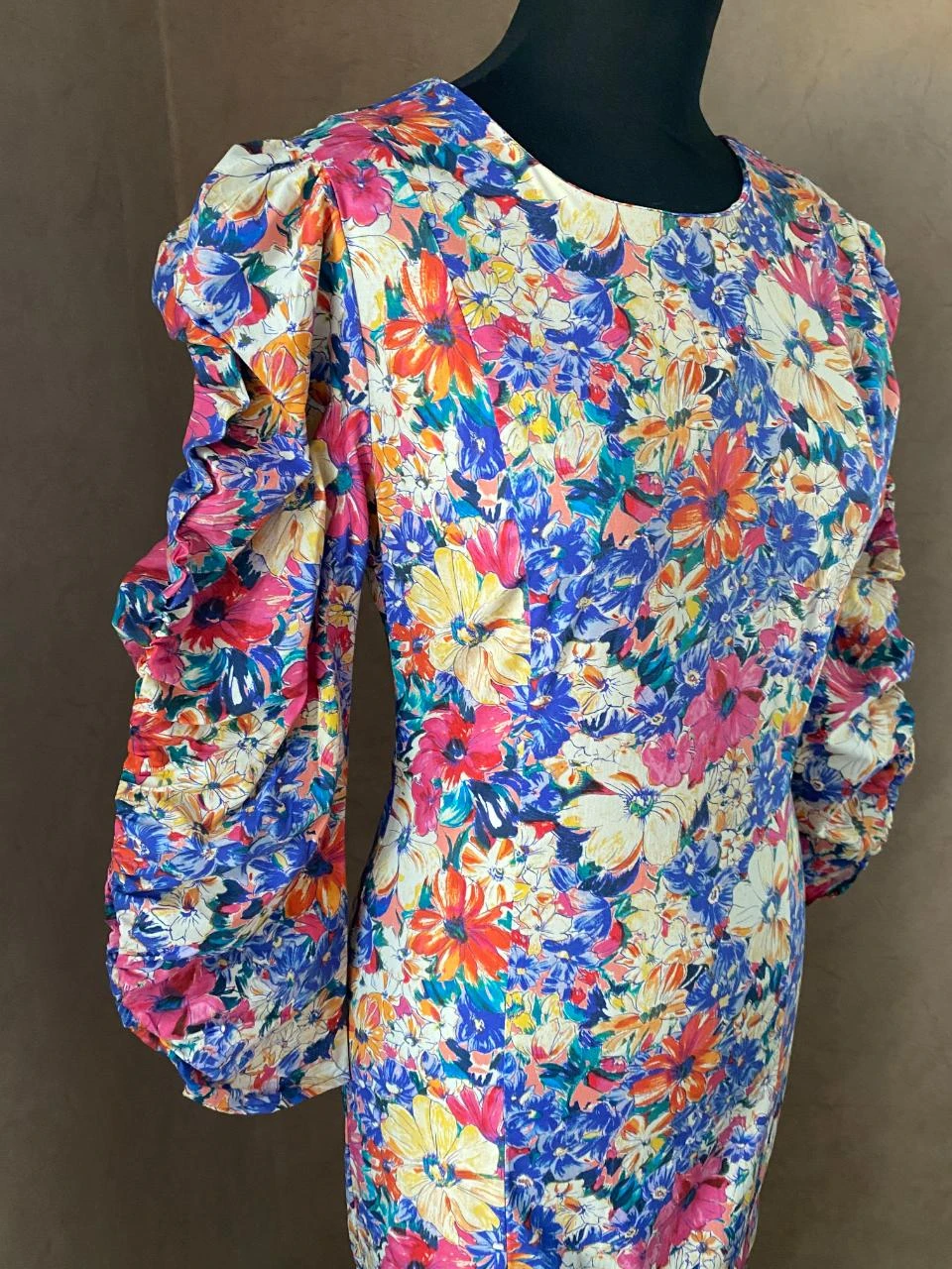 ZARA rechte bloemenjurk maat 36 - gekruiste mouwen, V-hals – photo 3